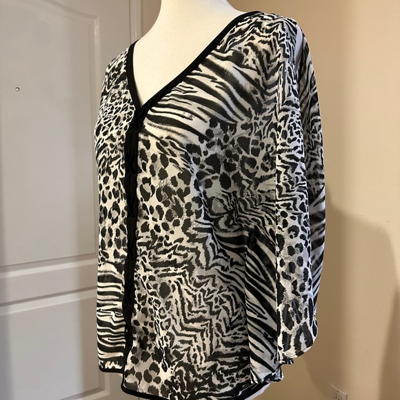 Guess Black White Zebra Print Top - Picture 5 of 8